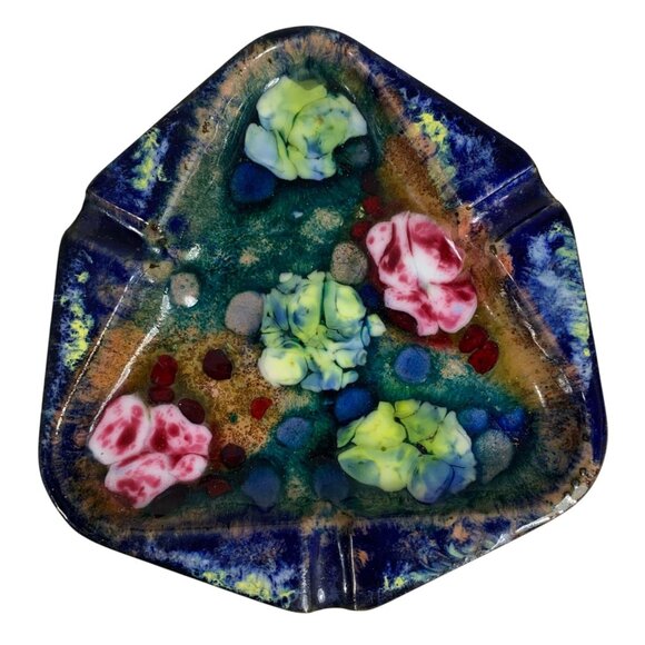 Mid-Century Modern Triangular Metal Enamel Glass Ashtray Abstract Design 5.5" - Picture 2 of 6